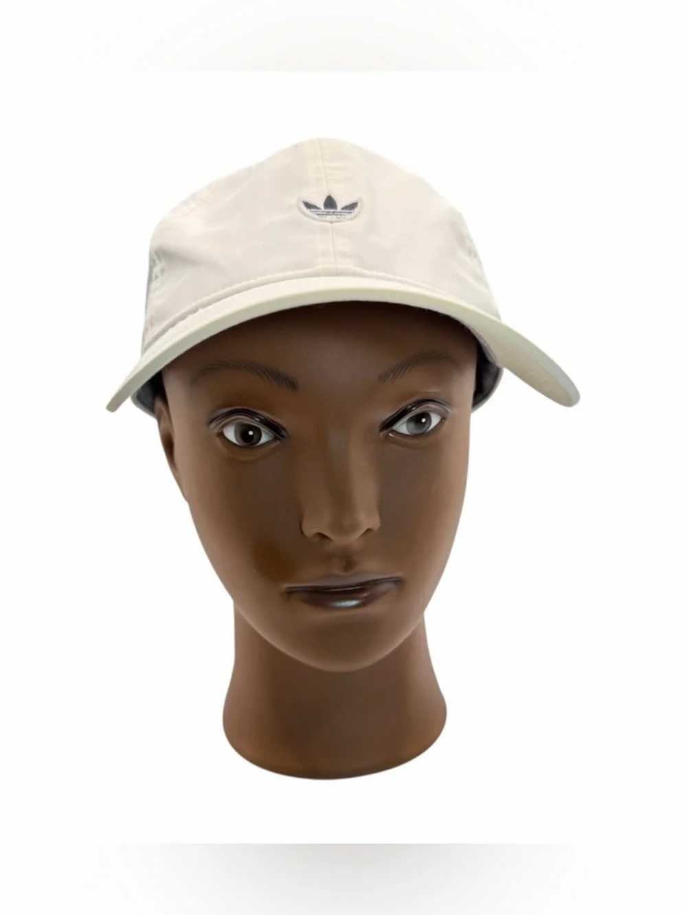 adidas it features